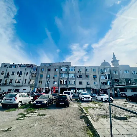 Garsoniera Centru Vechi- Parcare Gratuita Апартаменты *